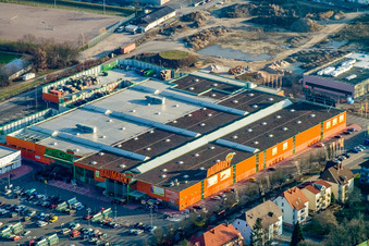 Photographie aérienne de Baptême du marché au Centre Maximilien à le quartier Maximiliansau in Wörth am Rhein dans le département Rhénanie-Palatinat, Allemagne