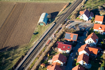 Vue aérienne de Gare Steinweiler à Steinweiler dans le département Rhénanie-Palatinat, Allemagne