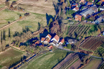 Moulin à vent à Winden dans le département Rhénanie-Palatinat, Allemagne vue d'en haut