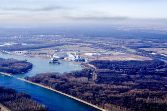 Vue aérienne de Industrie N de Wörth à Wörth am Rhein dans le département Rhénanie-Palatinat, Allemagne