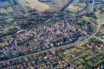 Vue aérienne de District du nord-est à le quartier Knielingen in Karlsruhe dans le département Bade-Wurtemberg, Allemagne