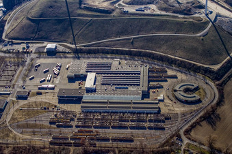 Vue aérienne de Dépôt de tramway à l'ouest du KVV à le quartier Knielingen in Karlsruhe dans le département Bade-Wurtemberg, Allemagne