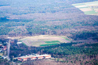 Vue aérienne de Herxheim, Speedway vu de l'ouest à Herxheim bei Landau dans le département Rhénanie-Palatinat, Allemagne