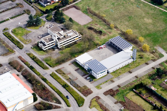 Hôtel de ville municipal à Offenbach an der Queich dans le département Rhénanie-Palatinat, Allemagne hors des airs