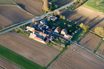 Vue aérienne de Welschhof à Freckenfeld dans le département Rhénanie-Palatinat, Allemagne