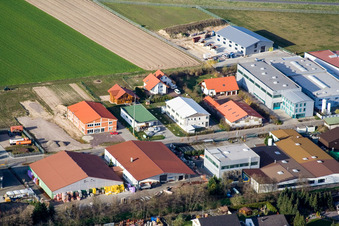 Zone commerciale Im Gereut à Hatzenbühl dans le département Rhénanie-Palatinat, Allemagne depuis l'avion