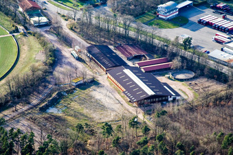 Vue aérienne de Club de course et d'équitation Herxheim eV à Herxheim bei Landau dans le département Rhénanie-Palatinat, Allemagne