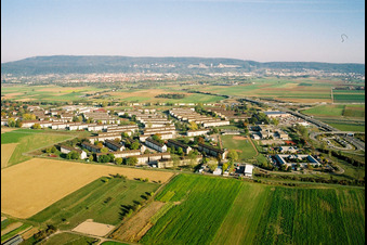 Vue d'oiseau de Ancienne caserne américaine, maintenant BAMF à le quartier Patrick Henry Village in Heidelberg dans le département Bade-Wurtemberg, Allemagne