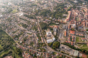 Vue aérienne de Lycée Richard von Weizsäcker plus Germersheim et Lycée Goethe Germersheim à Germersheim dans le département Rhénanie-Palatinat, Allemagne