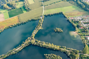 Vue aérienne de Zone de loisirs locale de Sollachsee à Germersheim dans le département Rhénanie-Palatinat, Allemagne