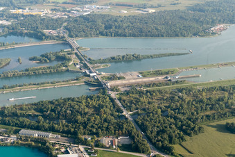 Vue aérienne de Écluse près de Freistett à Gambsheim dans le département Bas Rhin, France