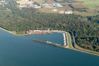 Vue aérienne de Diersheim, port de plaisance à le quartier Freistett in Rheinau dans le département Bade-Wurtemberg, Allemagne