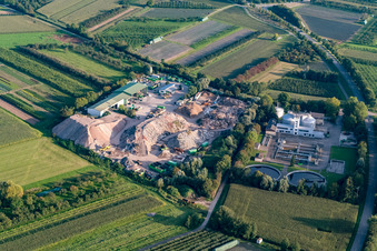 Vue aérienne de Association des eaux usées Vorderes Renchtal, Schwarz Recycling à Renchen dans le département Bade-Wurtemberg, Allemagne