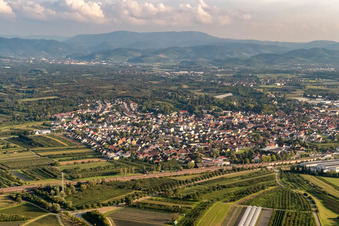 Vue aérienne de Renchen dans le département Bade-Wurtemberg, Allemagne