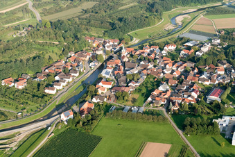 Vue aérienne de De l'ouest à le quartier Erlach in Renchen dans le département Bade-Wurtemberg, Allemagne