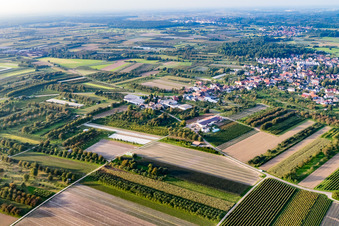 Vue aérienne de Quartier Zusenhofen in Oberkirch dans le département Bade-Wurtemberg, Allemagne