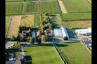 Enregistrement par drone de Quartier Billigheim in Billigheim-Ingenheim dans le département Rhénanie-Palatinat, Allemagne