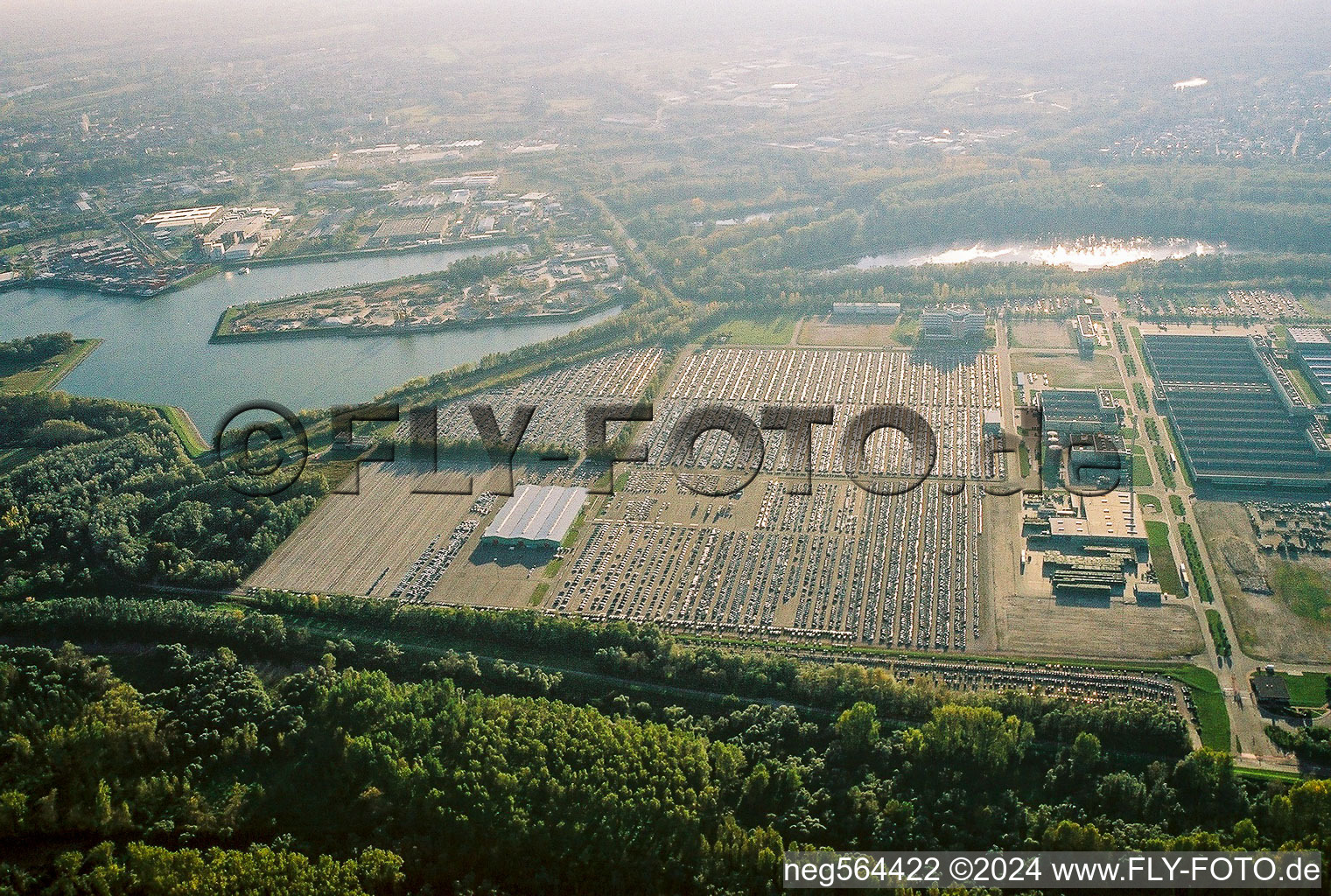 Vue oblique de Vert île à Germersheim dans le département Rhénanie-Palatinat, Allemagne