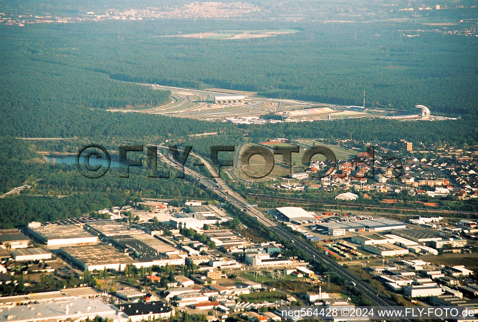 Vue aérienne de Hockenheimring depuis le nord-ouest à Hockenheim dans le département Bade-Wurtemberg, Allemagne