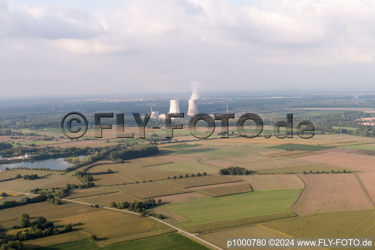 Vue oblique de Centrale nucléaire du sud-ouest à Philippsburg dans le département Bade-Wurtemberg, Allemagne