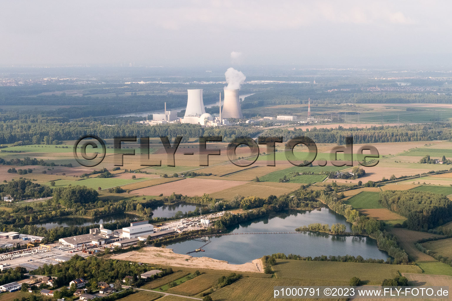 Vue aérienne de Centrale nucléaire du sud à Philippsburg dans le département Bade-Wurtemberg, Allemagne