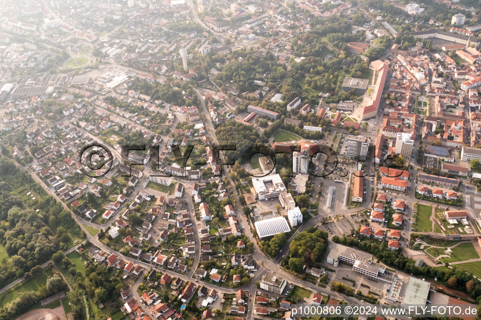 Germersheim dans le département Rhénanie-Palatinat, Allemagne depuis l'avion