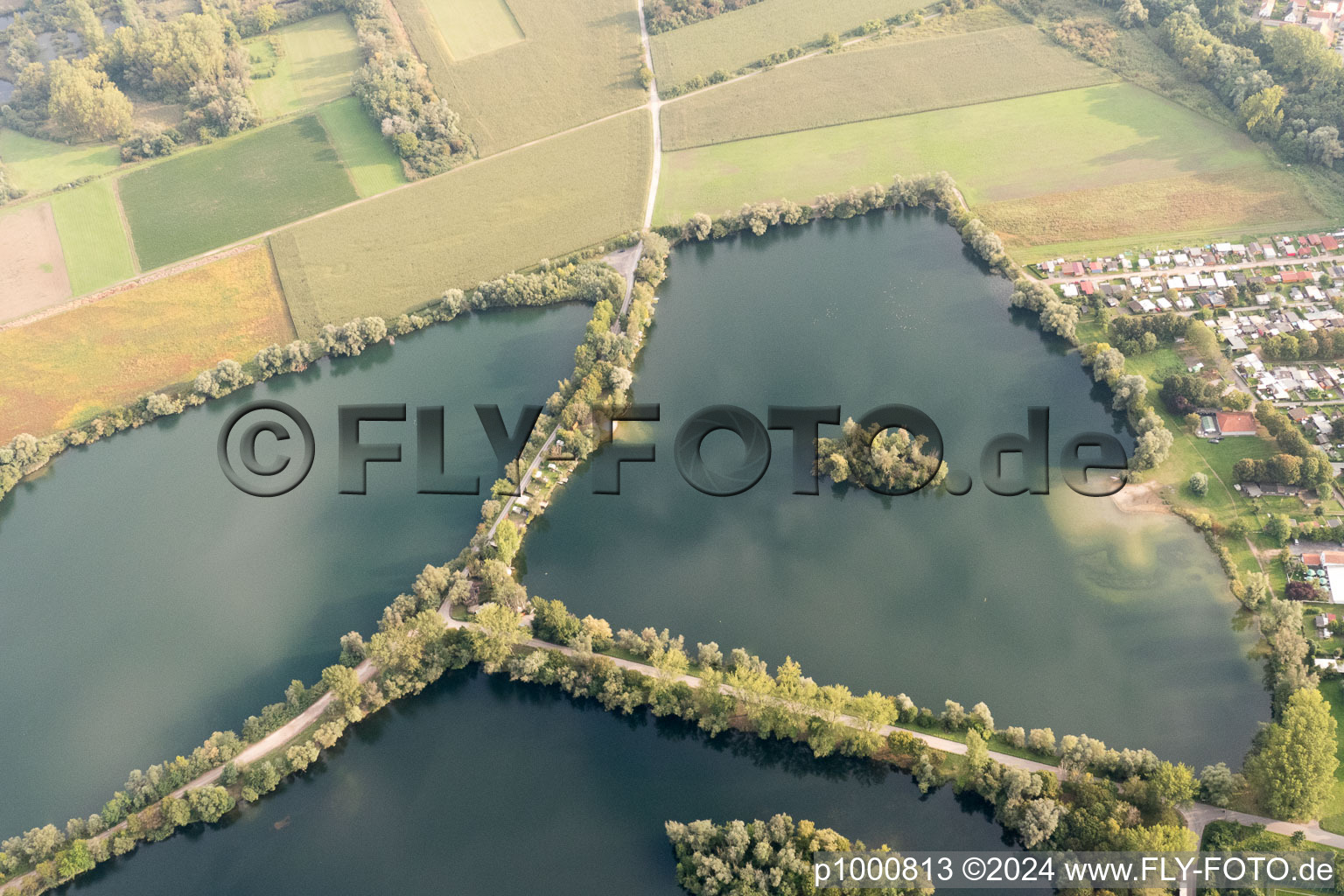 Germersheim dans le département Rhénanie-Palatinat, Allemagne depuis l'avion