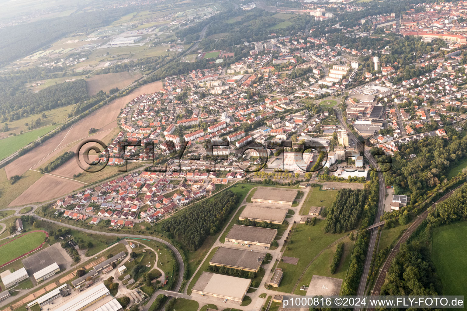 Germersheim dans le département Rhénanie-Palatinat, Allemagne d'un drone