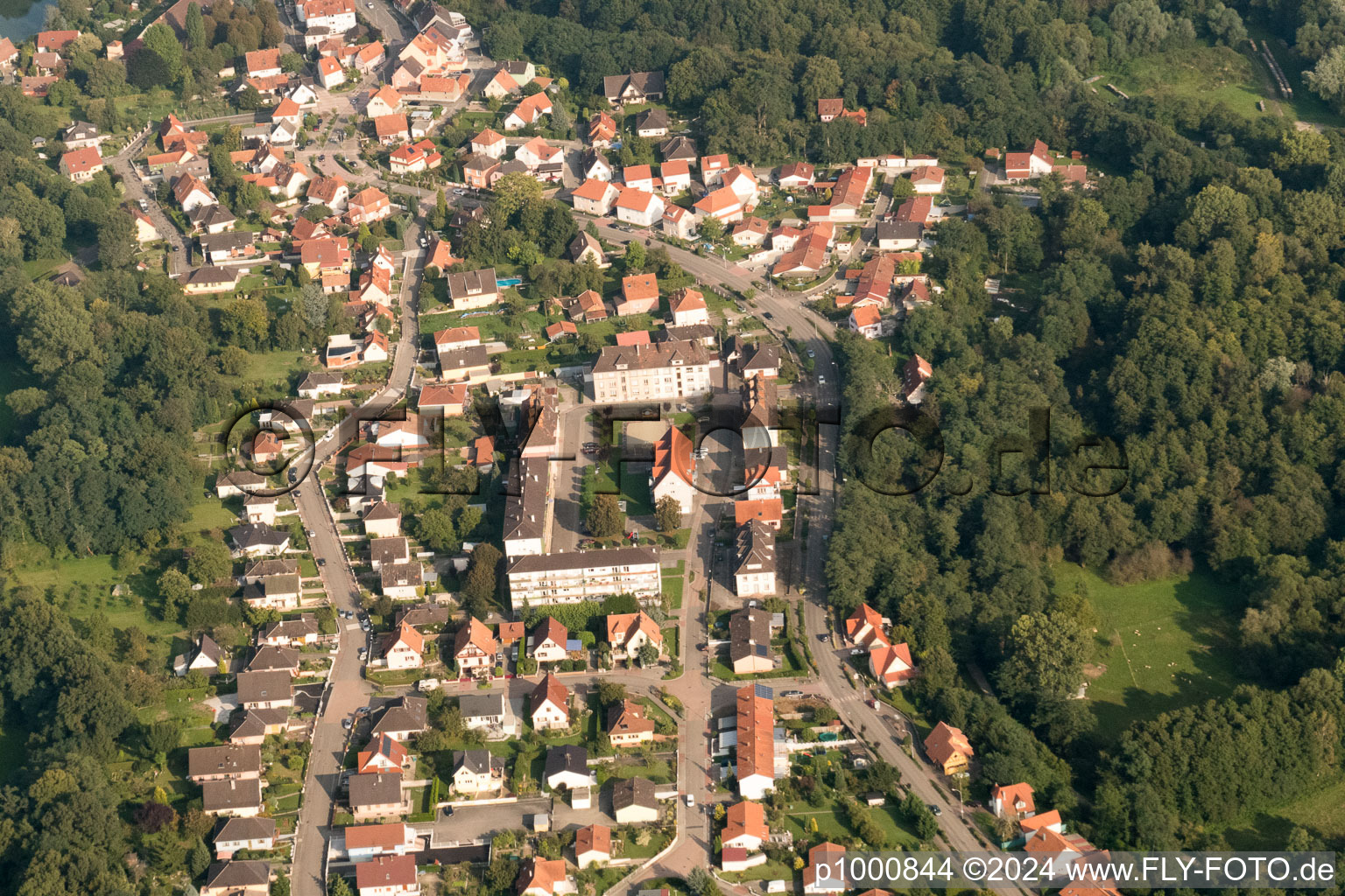 Lauterbourg dans le département Bas Rhin, France d'un drone