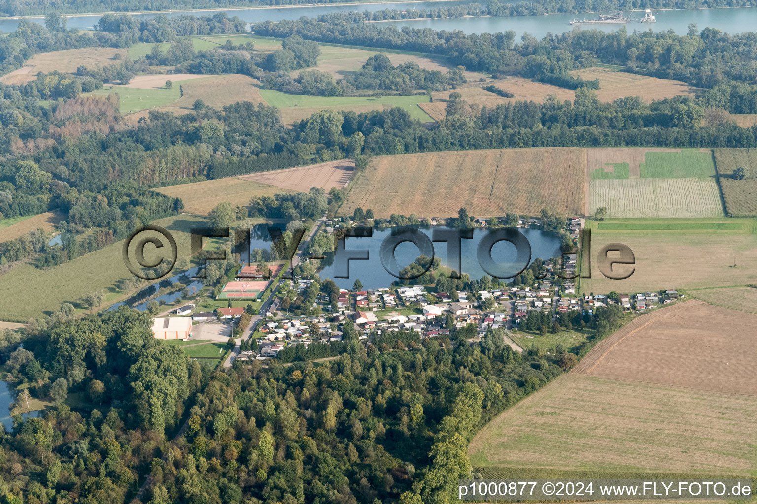 Vue aérienne de Camping à Beinheim dans le département Bas Rhin, France