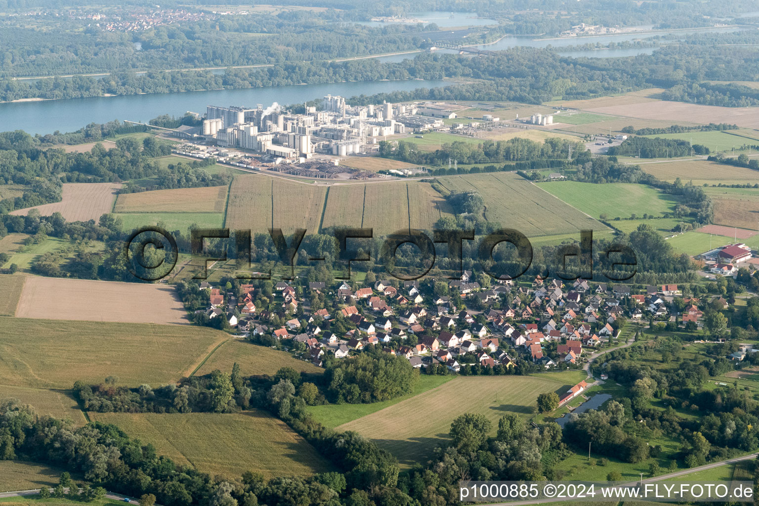 Beinheim dans le département Bas Rhin, France depuis l'avion