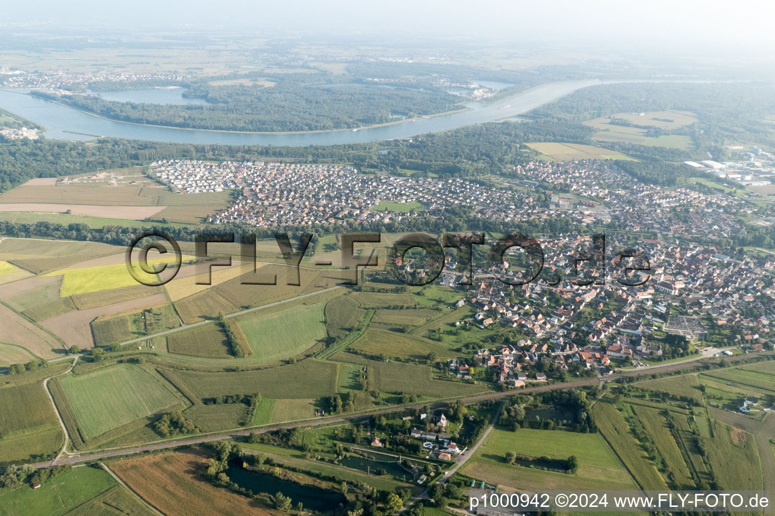 Drusenheim dans le département Bas Rhin, France d'un drone