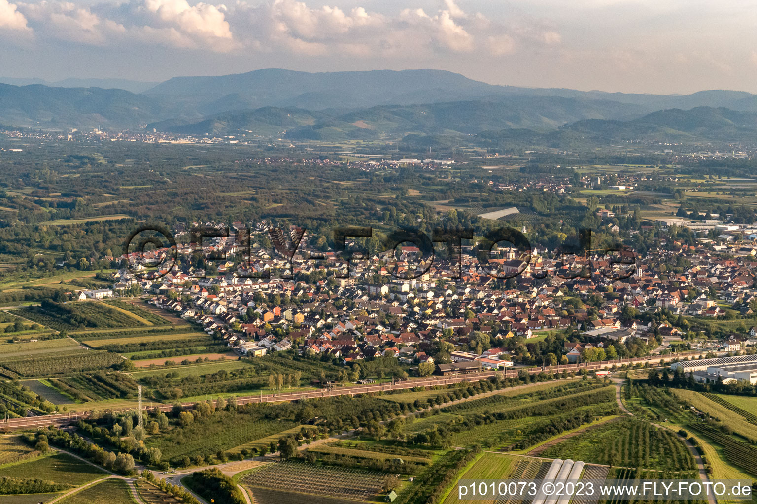 Enregistrement par drone de Renchen dans le département Bade-Wurtemberg, Allemagne