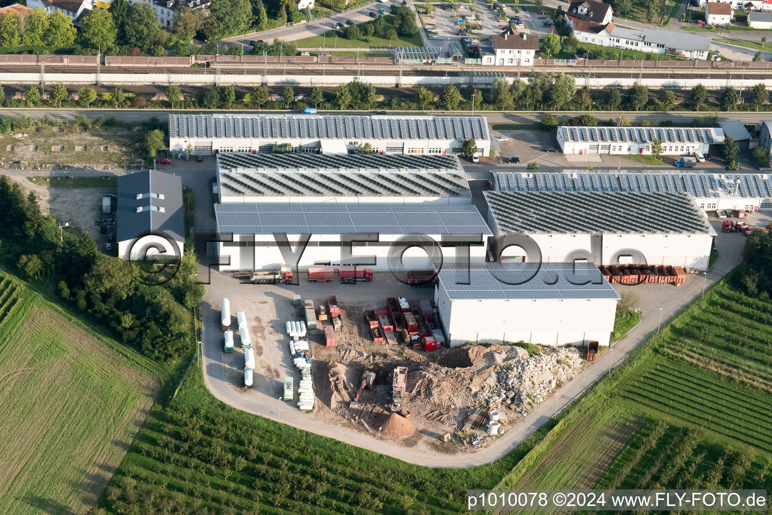 Vue aérienne de Technologie des véhicules Haas à Renchen dans le département Bade-Wurtemberg, Allemagne