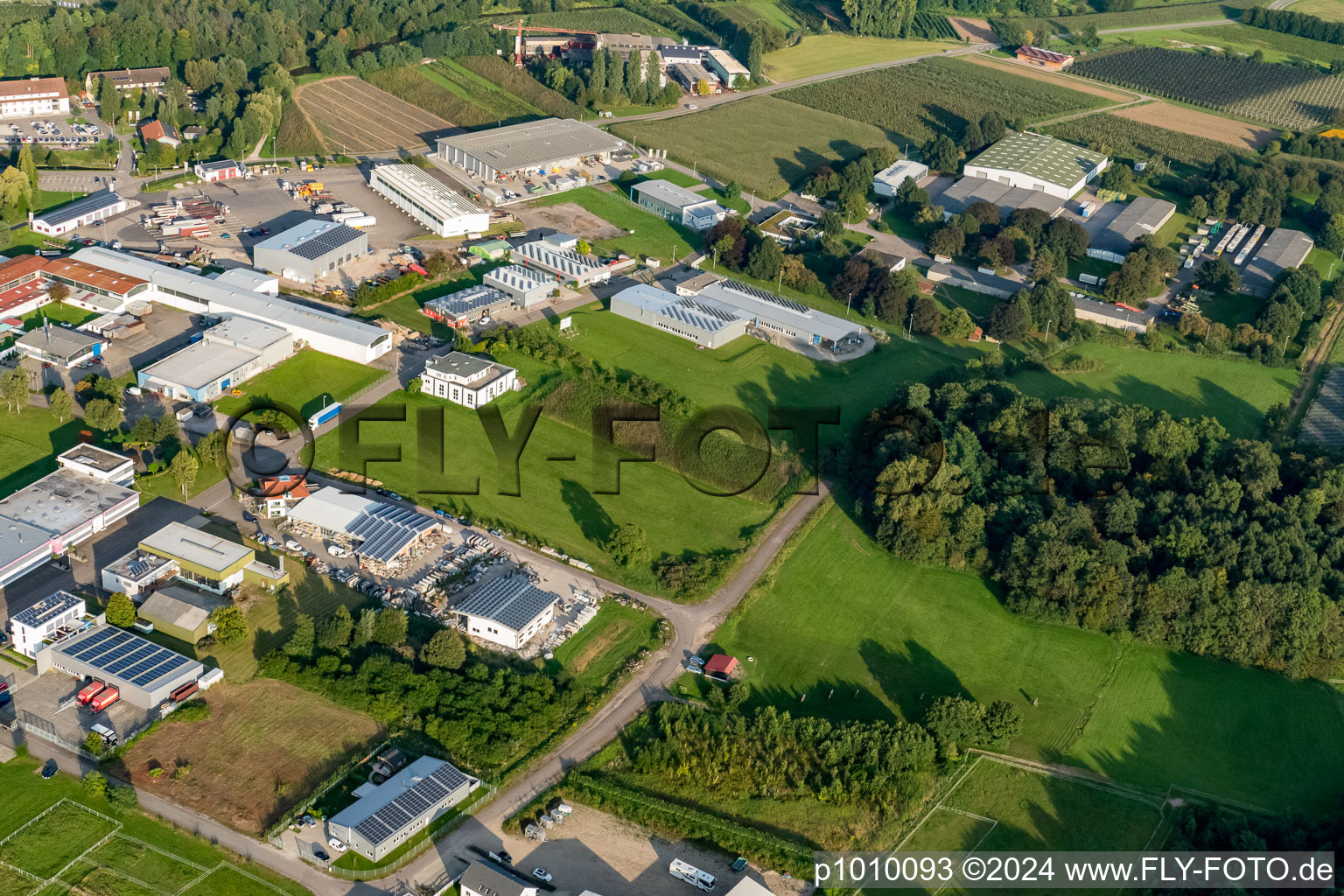 Vue aérienne de Recyclage textile Terec à Renchen dans le département Bade-Wurtemberg, Allemagne