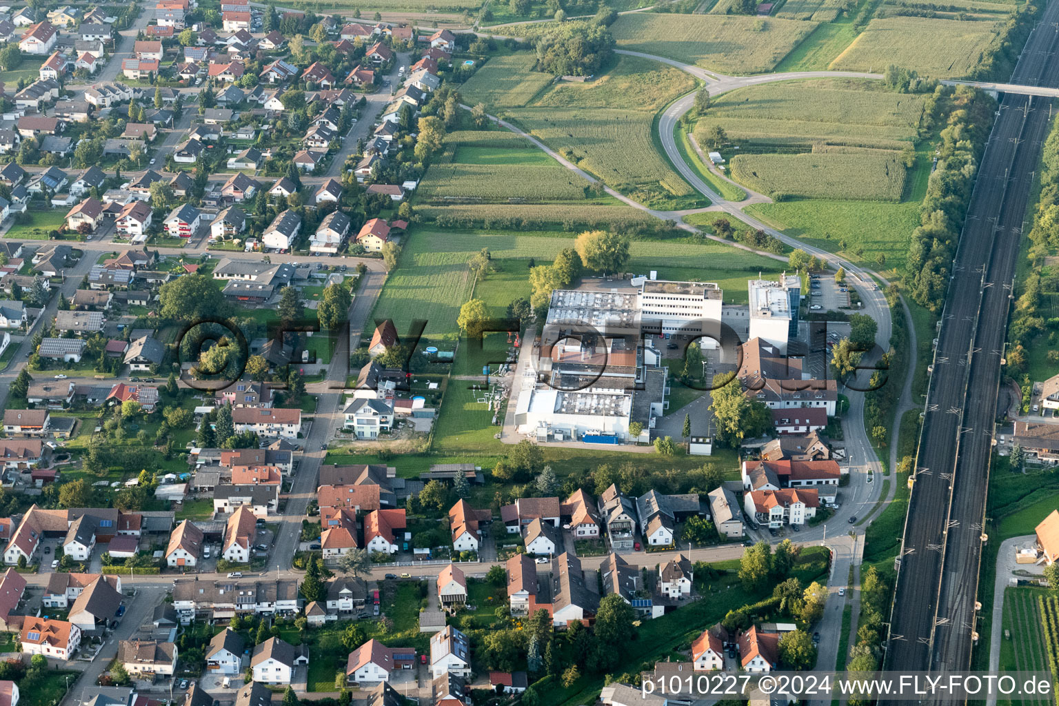 Vue aérienne de Klocke Pharma à le quartier Urloffen in Appenweier dans le département Bade-Wurtemberg, Allemagne