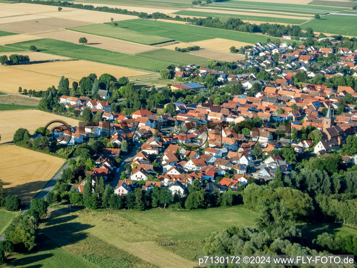 Rohrbach dans le département Rhénanie-Palatinat, Allemagne depuis l'avion