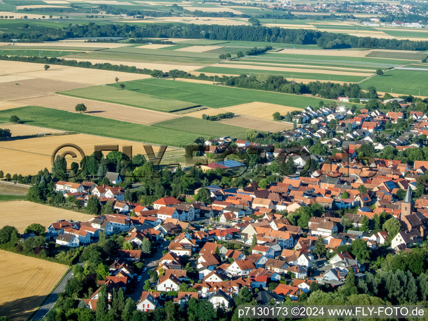 Vue d'oiseau de Rohrbach dans le département Rhénanie-Palatinat, Allemagne