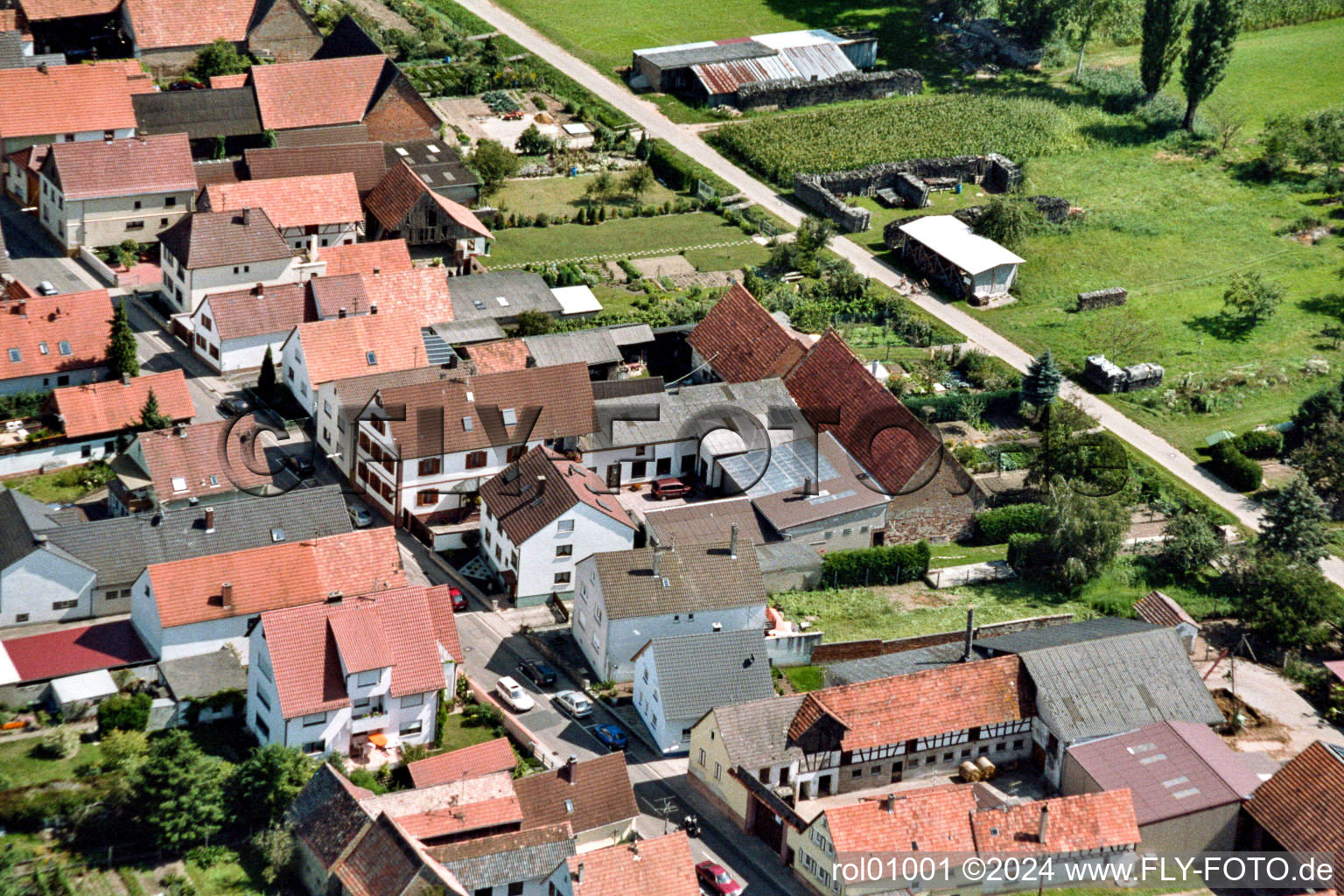 Vue aérienne de Menuiserie Saarstraße Hoffmann à Kandel dans le département Rhénanie-Palatinat, Allemagne