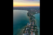Vue aérienne de Colombare à Sirmione dans le département Brescia, Italie