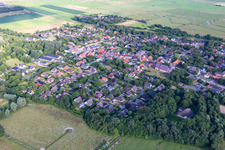 Vue aérienne de Quartier Süderdeich in Tating dans le département Schleswig-Holstein, Allemagne