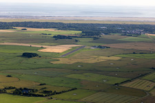 Vue aérienne de Aéroport Sankt Peter-Ording à Sankt Peter-Ording dans le département Schleswig-Holstein, Allemagne