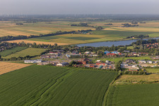 Vue aérienne de Zone commerciale Witzwörter Straße à le quartier Hörn in Friedrichstadt dans le département Schleswig-Holstein, Allemagne