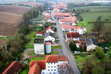 Vue aérienne de Vollmersweiler dans le département Rhénanie-Palatinat, Allemagne