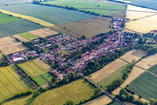 Vue aérienne de Quartier Westhausen in Nessetal dans le département Thuringe, Allemagne