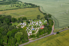 Vue oblique de Camping Drei Gleichen à le quartier Mühlberg in Drei Gleichen dans le département Thuringe, Allemagne