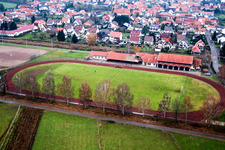 Vue aérienne de Terrain de sport à Steinfeld dans le département Rhénanie-Palatinat, Allemagne