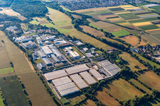 Vue aérienne de Le pneu Michelin fonctionne à le quartier Mörlheim in Landau in der Pfalz dans le département Rhénanie-Palatinat, Allemagne