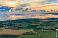 Vue aérienne de Parc éolien Hedwigenkoog de WKN Windkraft Nord GmbH & Co. KG à Hedwigenkoog dans le département Schleswig-Holstein, Allemagne