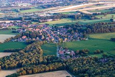 Vue aérienne de Vue du village depuis le nord à le quartier Freiheit in Haltern am See dans le département Rhénanie du Nord-Westphalie, Allemagne